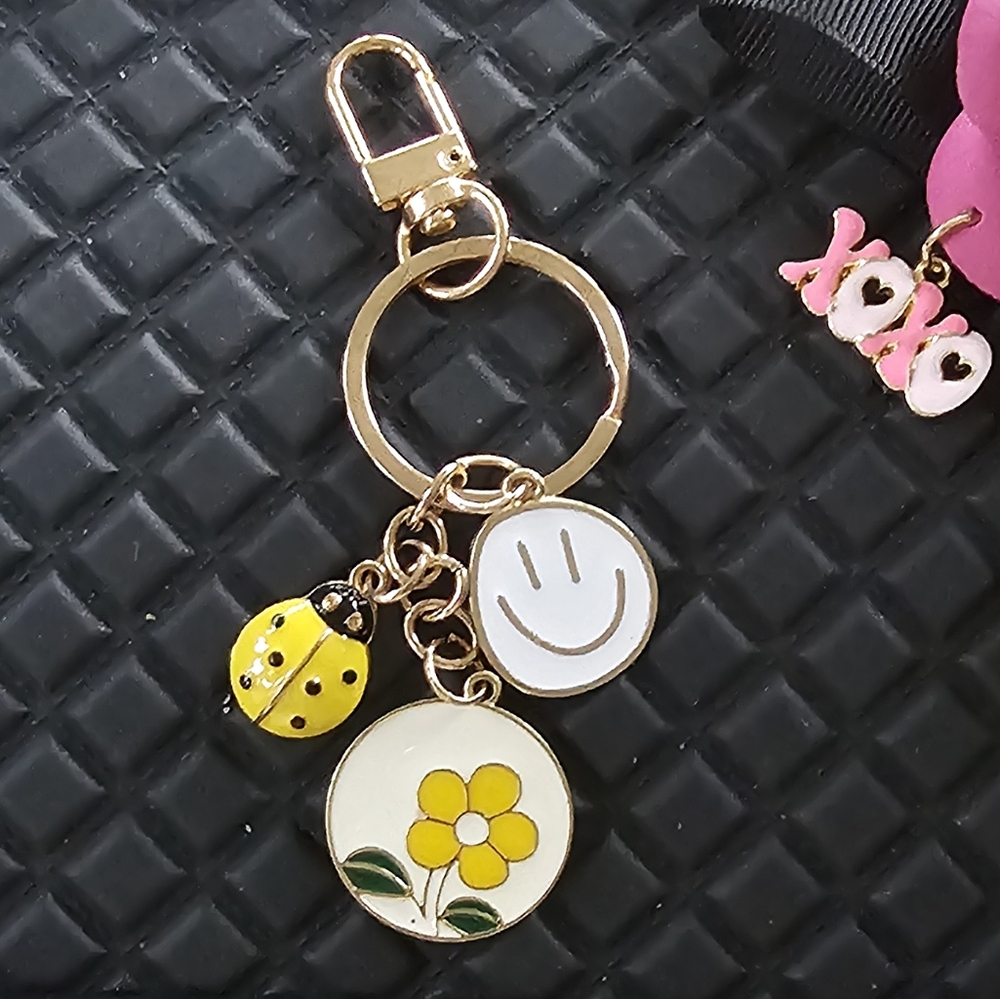 NEW! Enamel Ladybug Sunflower Smile🌻😊 Keychain 🎒👜 Bag Charm ~ 🎁, Gardener